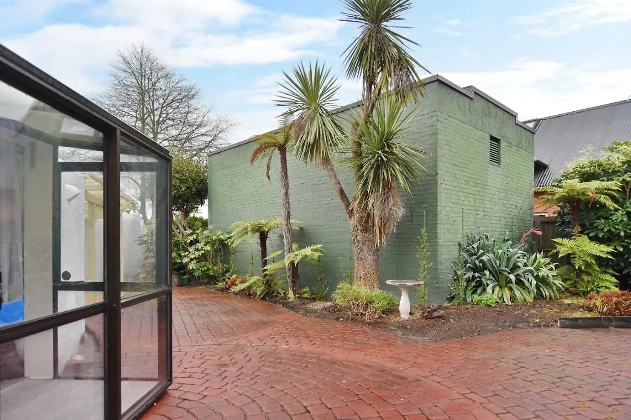 Koepel House - Christchurch Holiday Homes