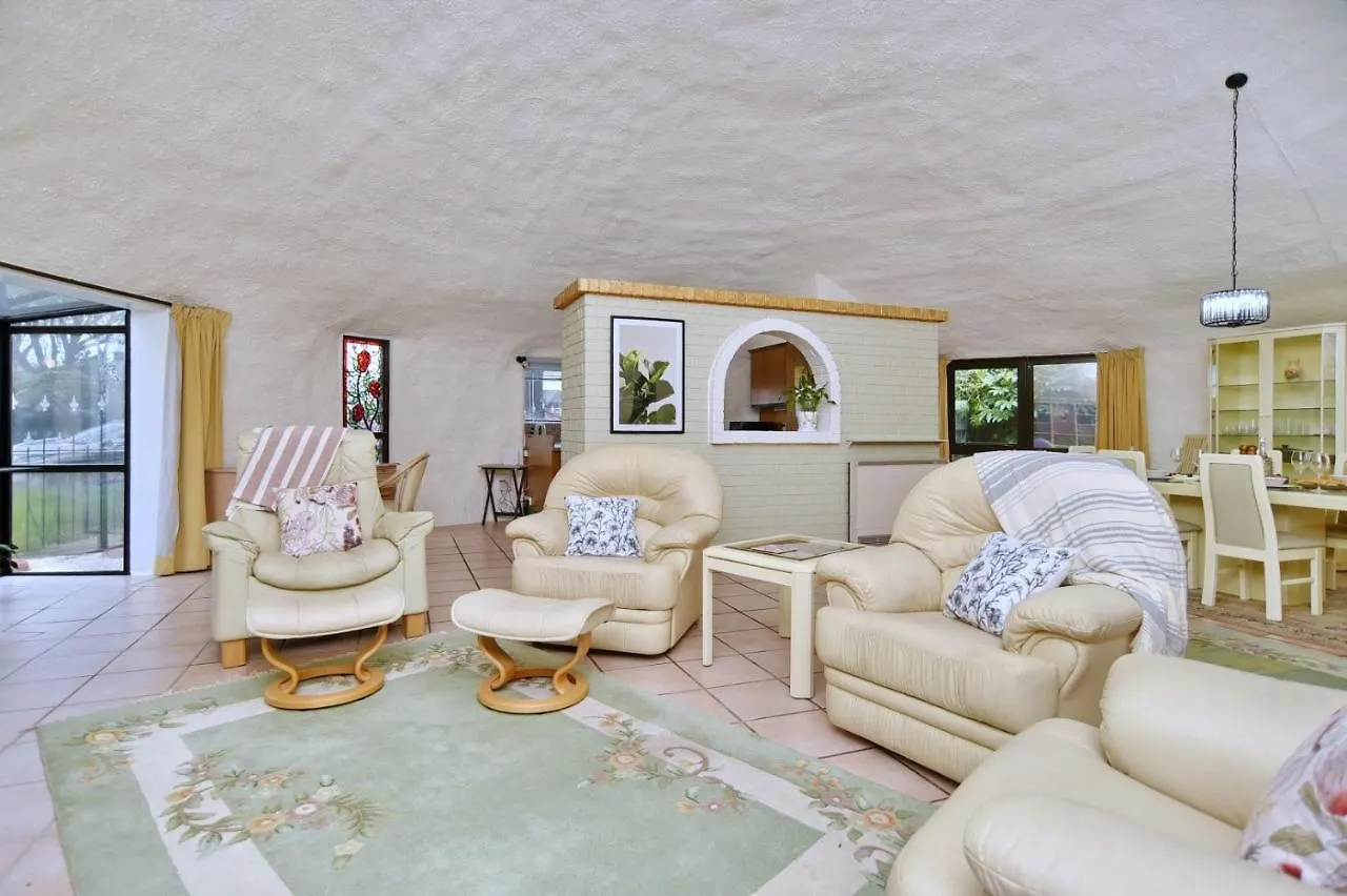 Koepel House - Christchurch Holiday Homes