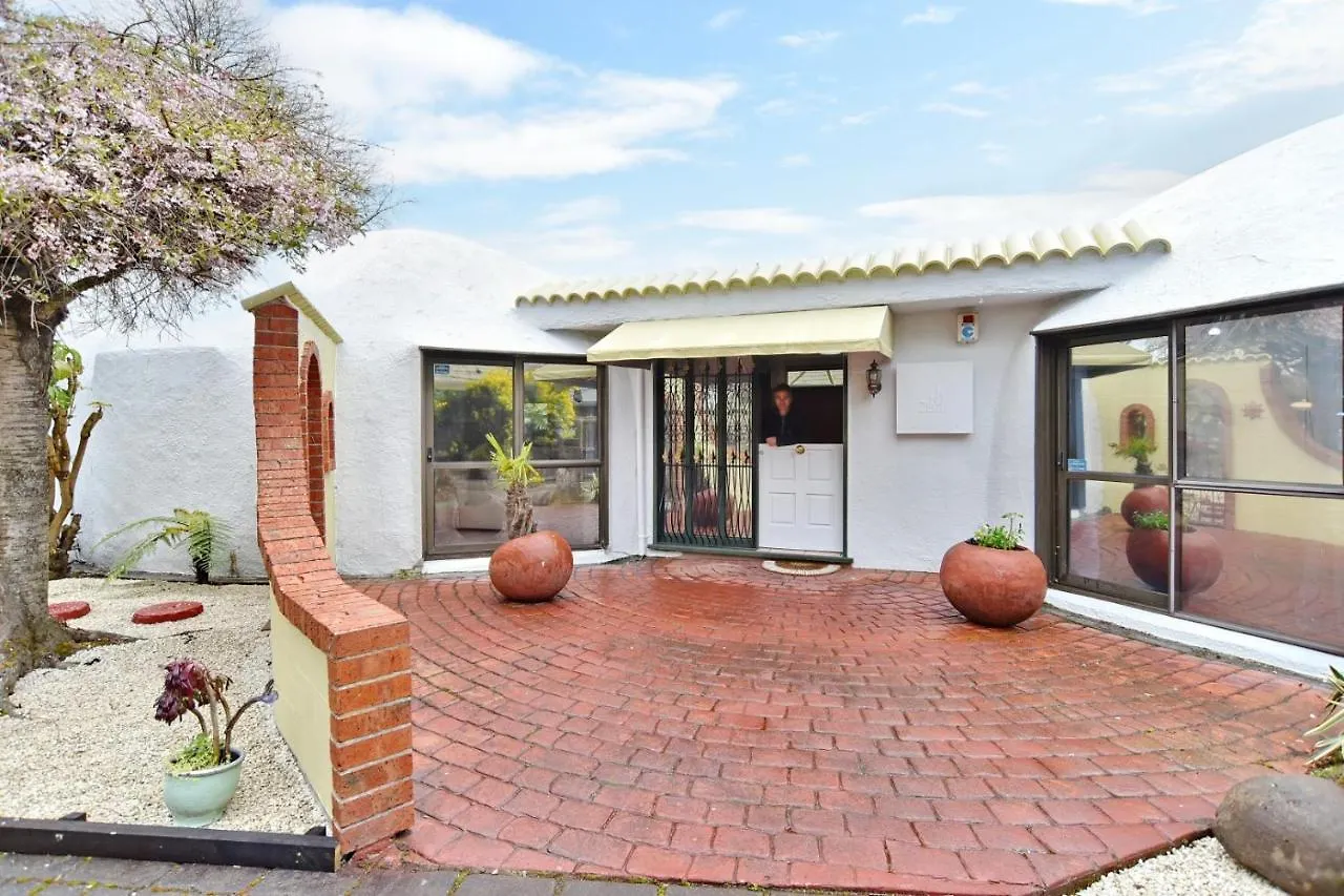 Koepel House - Christchurch Holiday Homes