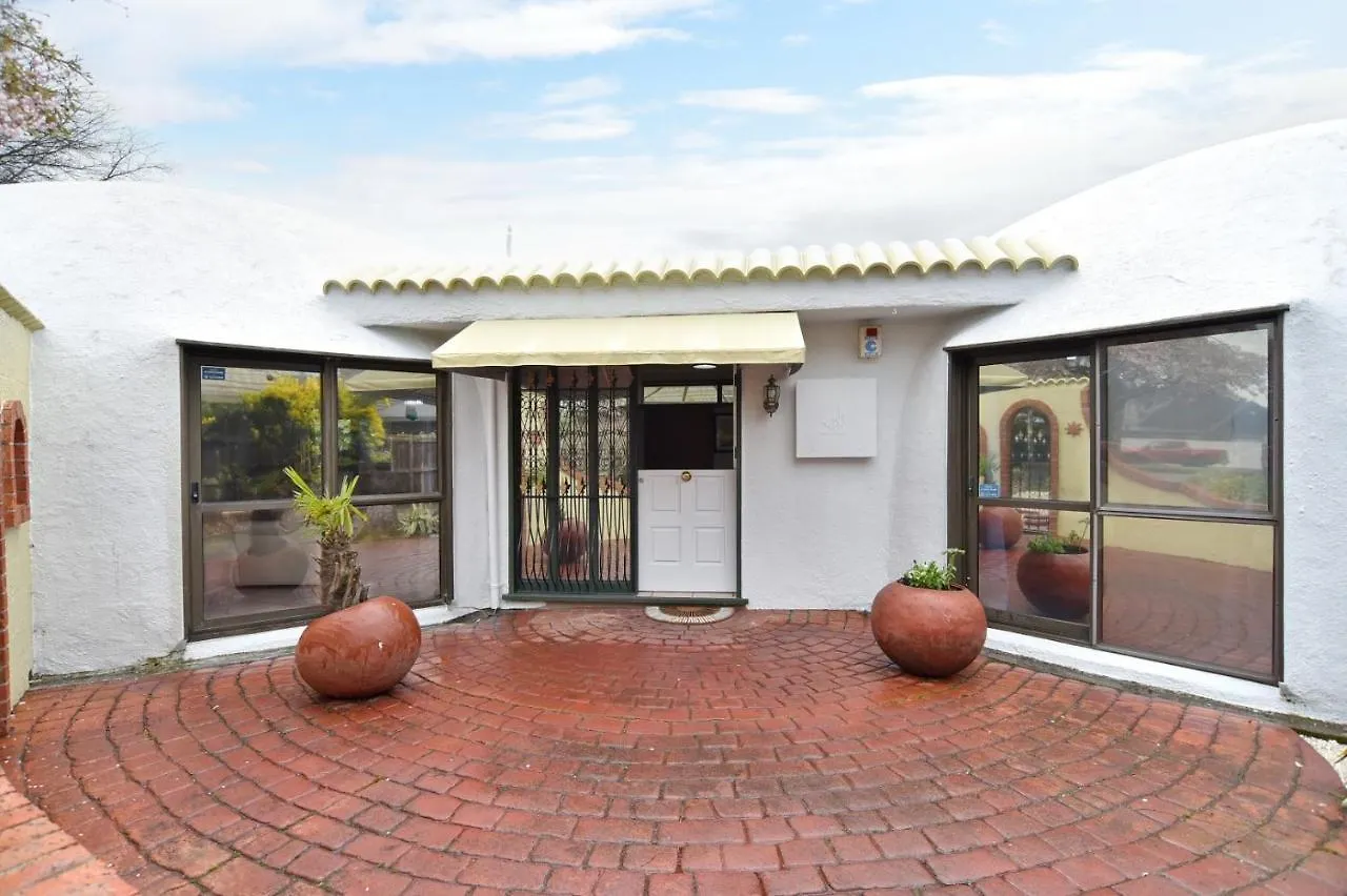 Koepel House - Christchurch Holiday Homes