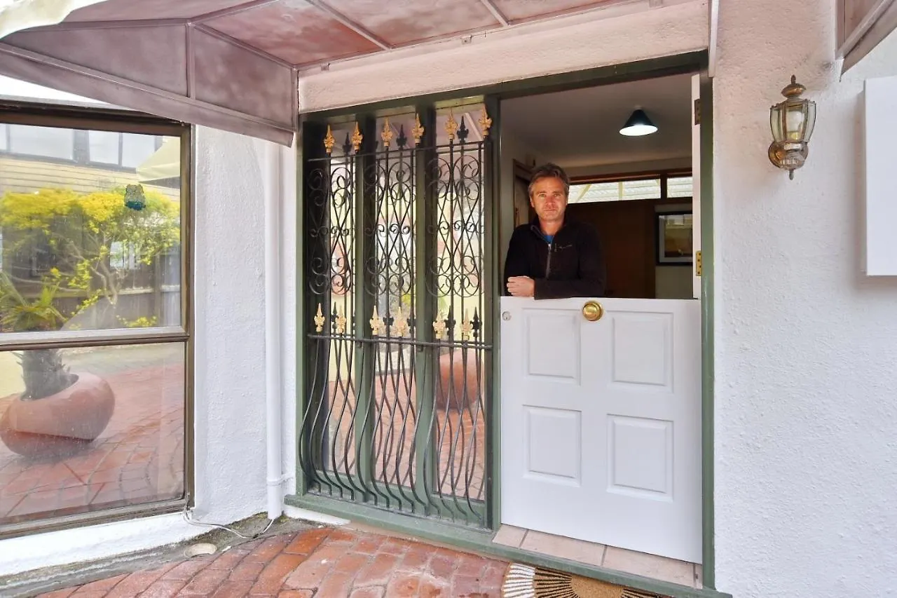 Koepel House - Christchurch Holiday Homes