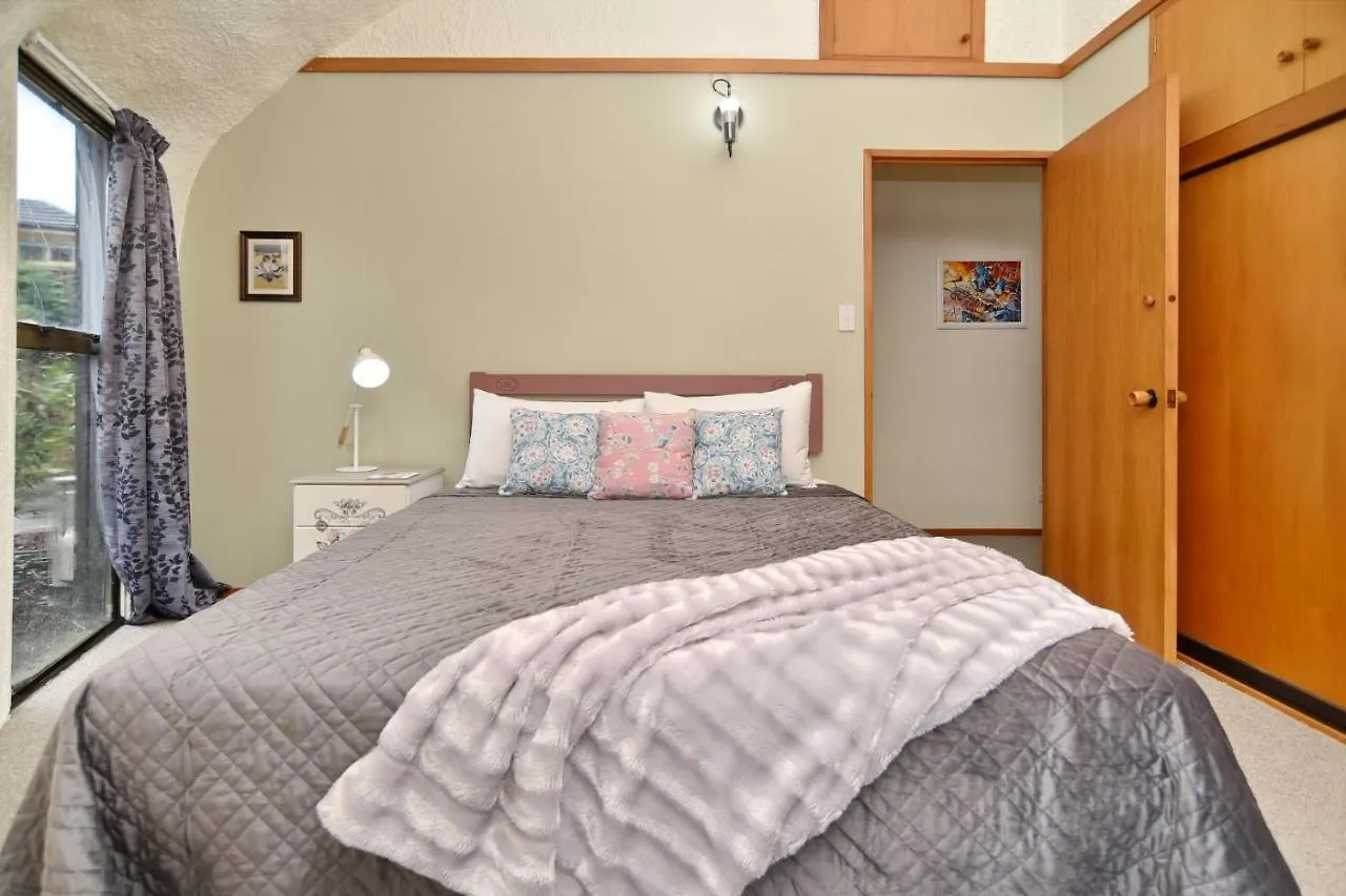 Koepel House - Christchurch Holiday Homes