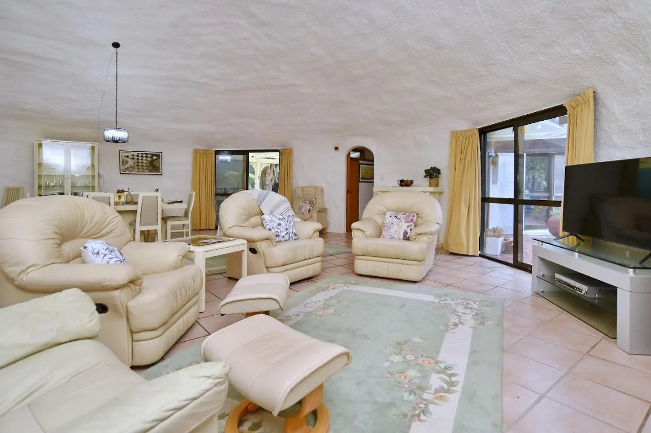 Koepel House - Christchurch Holiday Homes