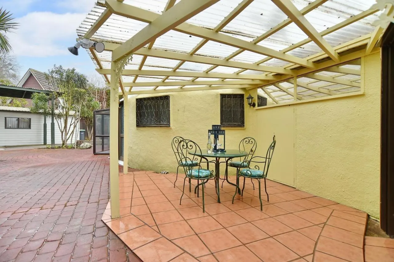 Koepel House - Christchurch Holiday Homes