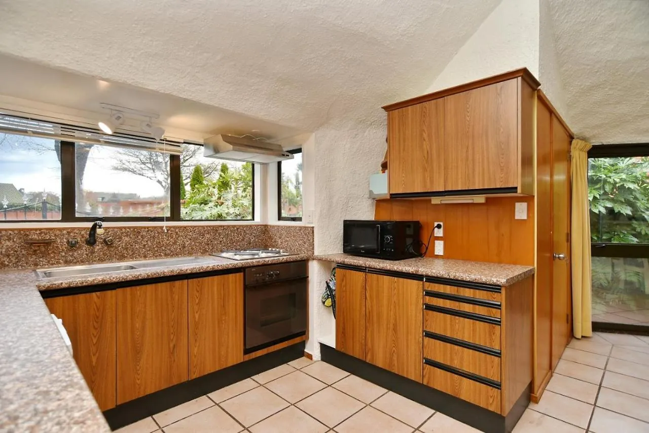Koepel House - Christchurch Holiday Homes